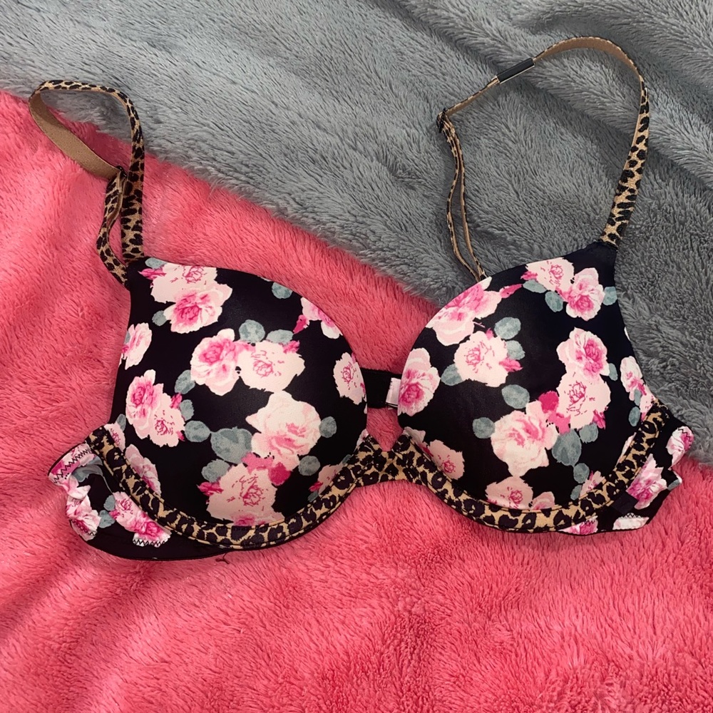 Victors Secret Push-up Bra